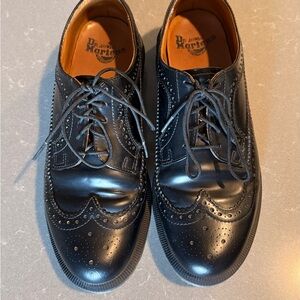 Dr. Martens Unisex 8USM Black Leather Loafers